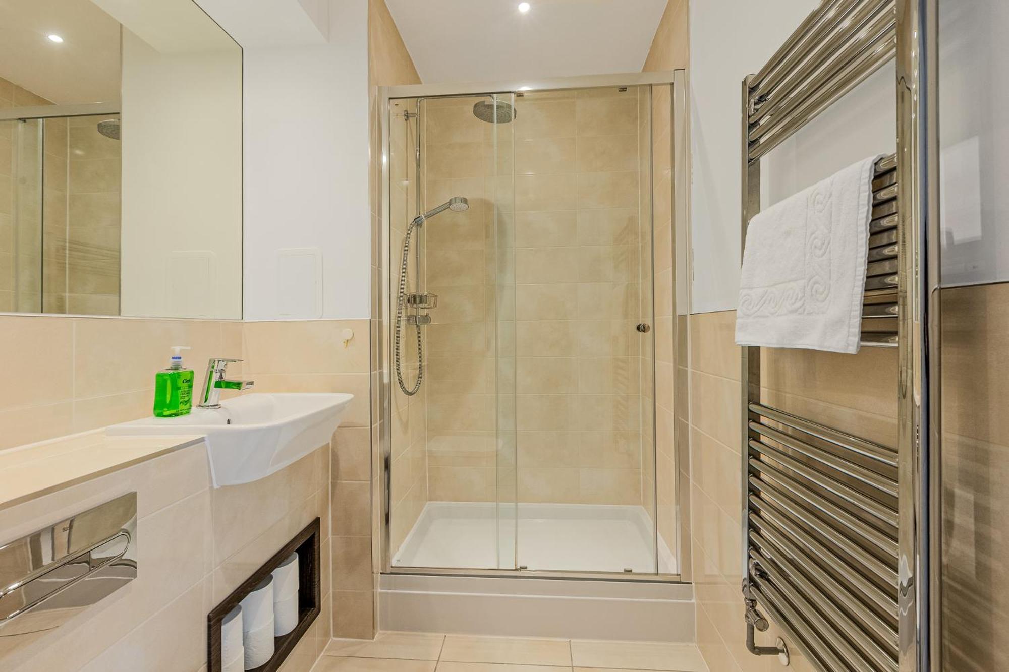 Appartement Spacious 2br With Balcony In Camberwell *