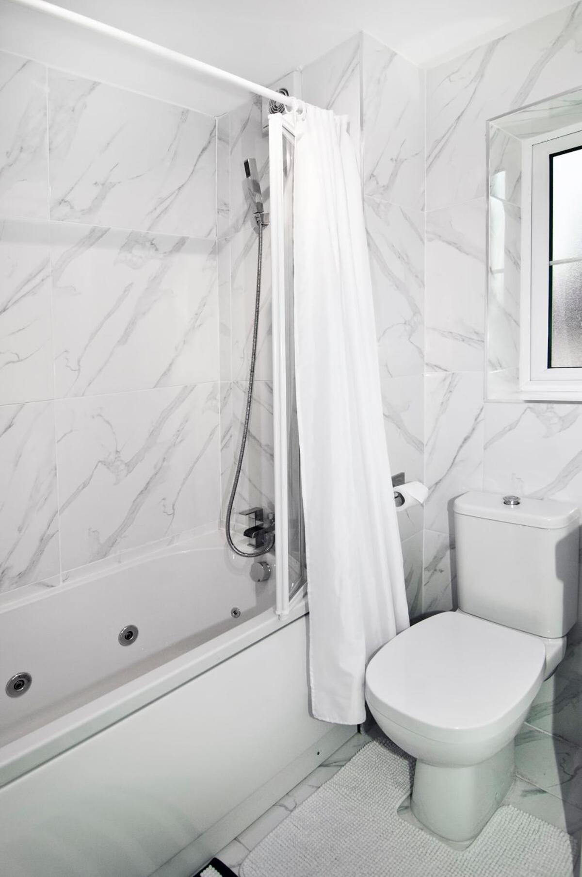 Appartement Luxurious Zone 2, One Stop Bridge! *