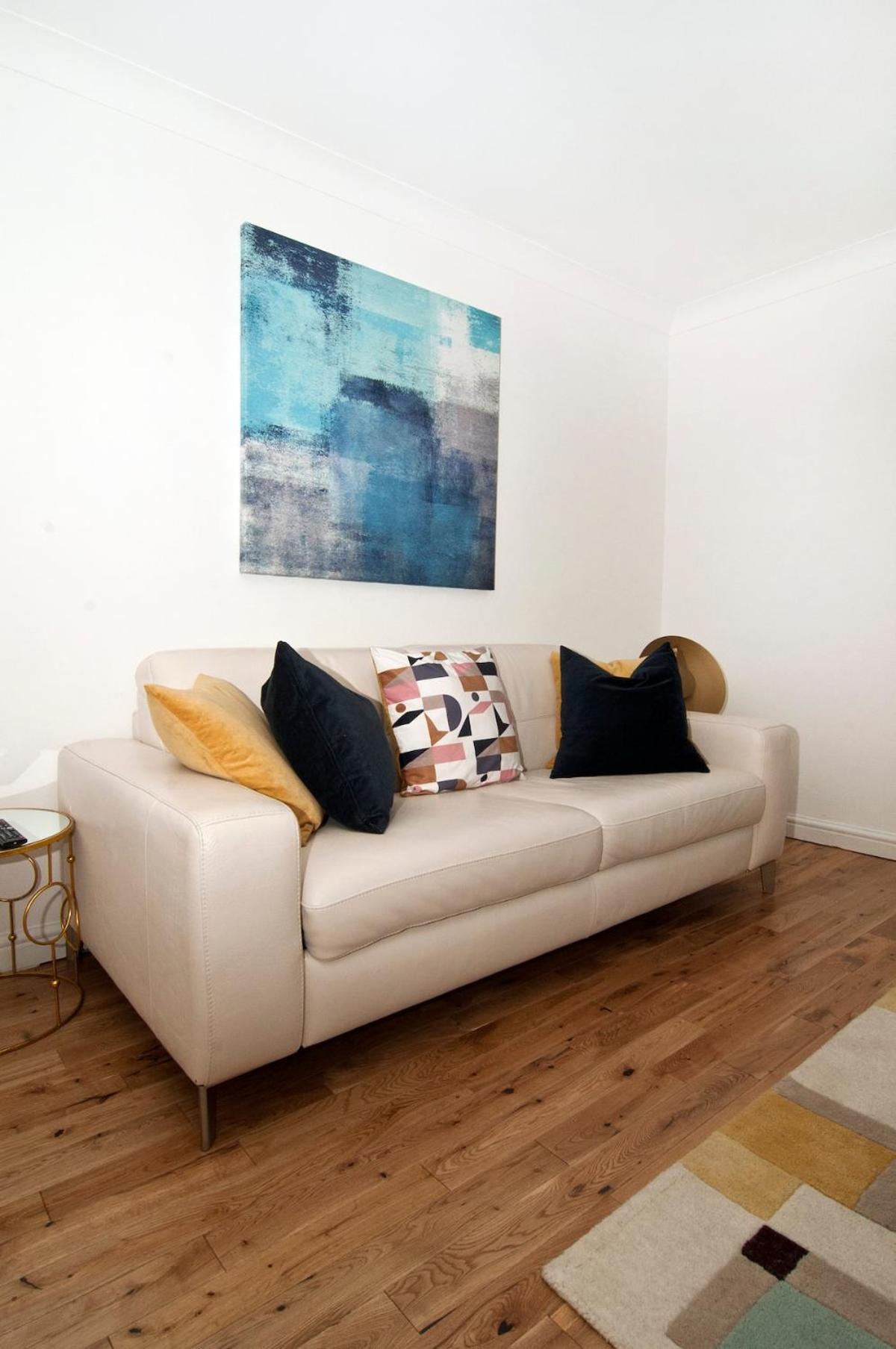 Luxurious Zone 2, One Stop Bridge! Appartement