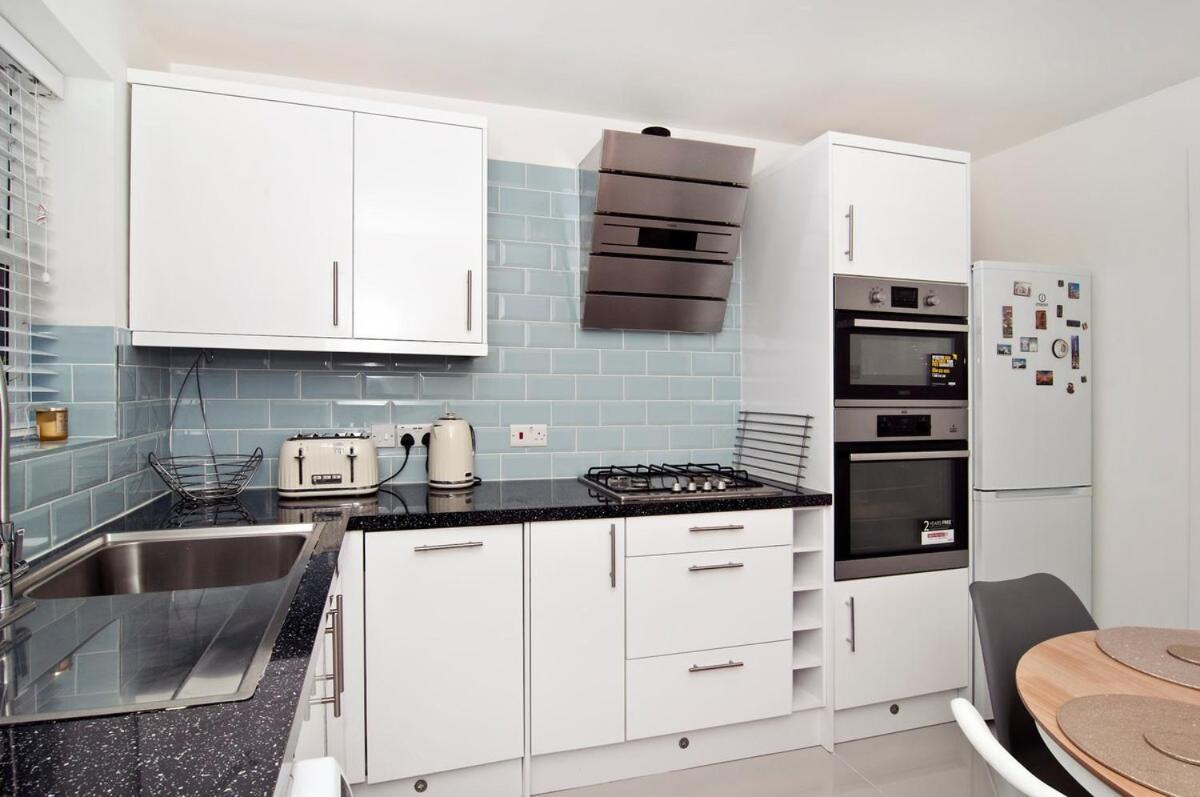 Appartement Luxurious Zone 2, One Stop Bridge!