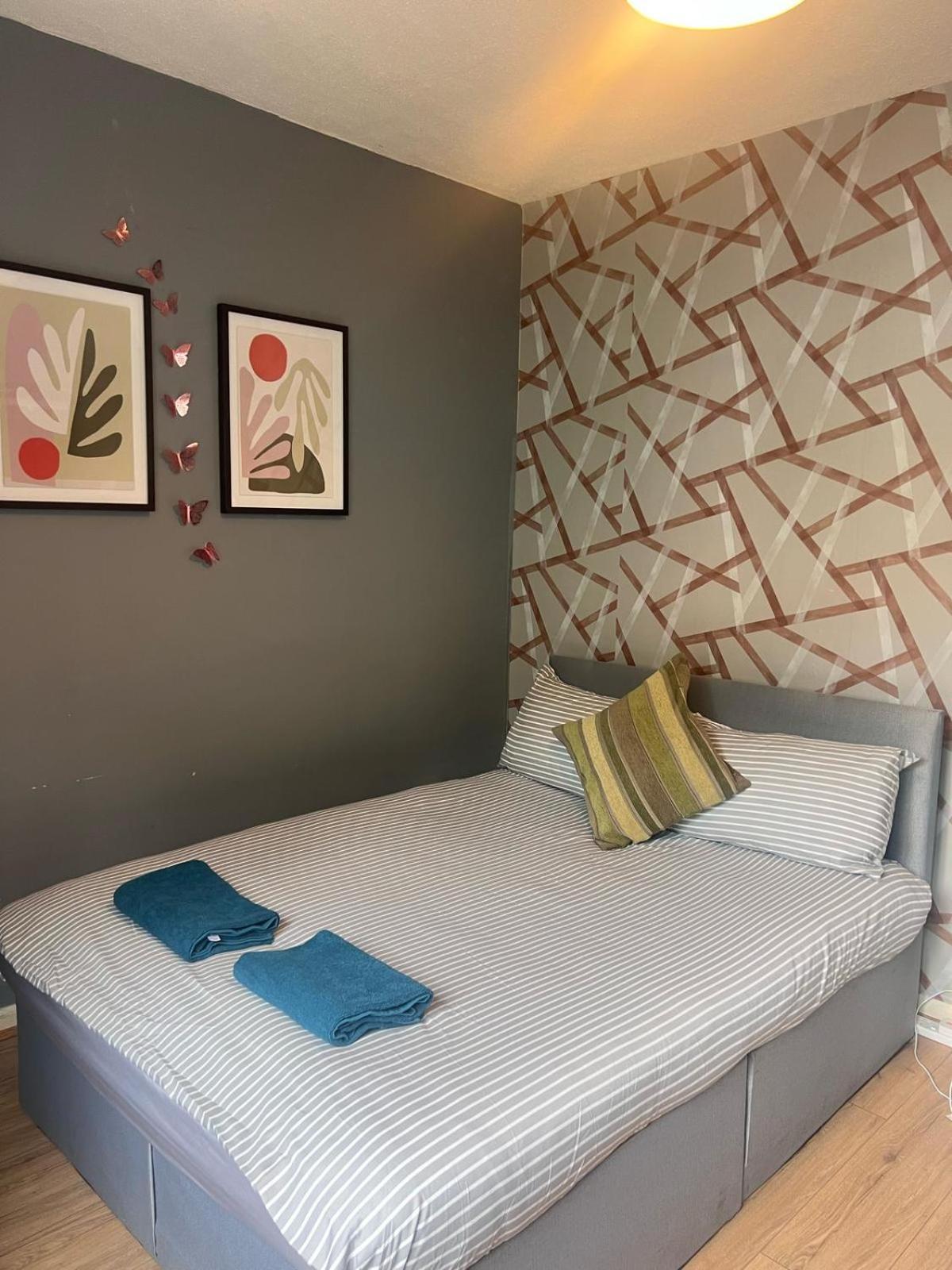 Homestay Colebert Avenue *