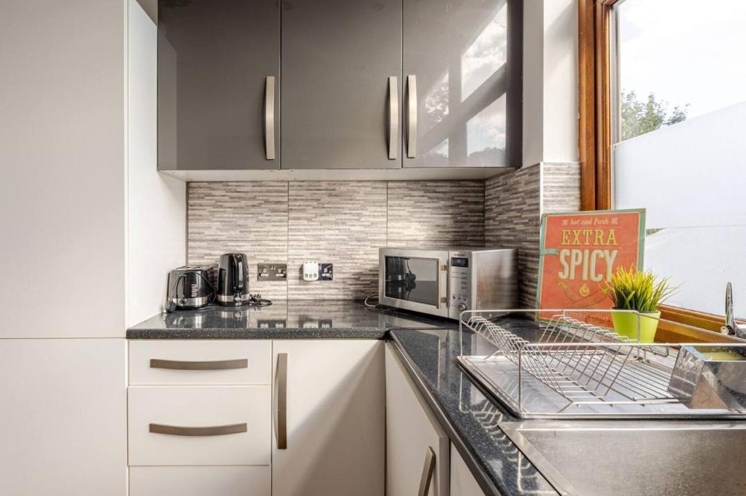 Hébergement de vacances 1 Bedroom Town House In *