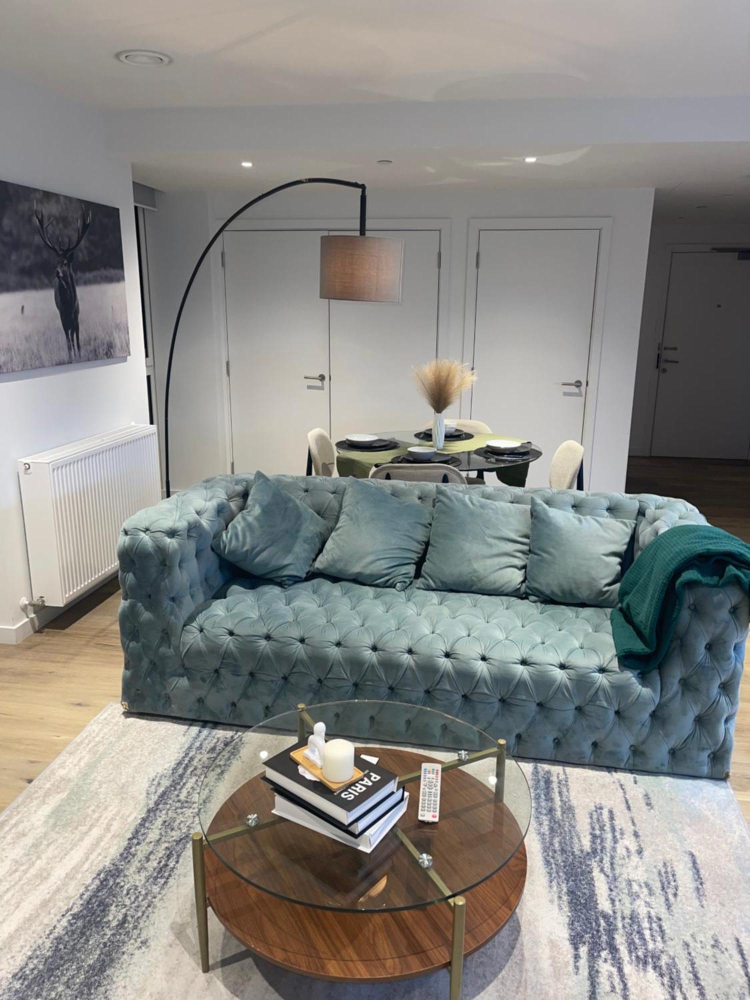 Luxury Canary Wharf Apt- Skyline Views & Balcony Apartamento