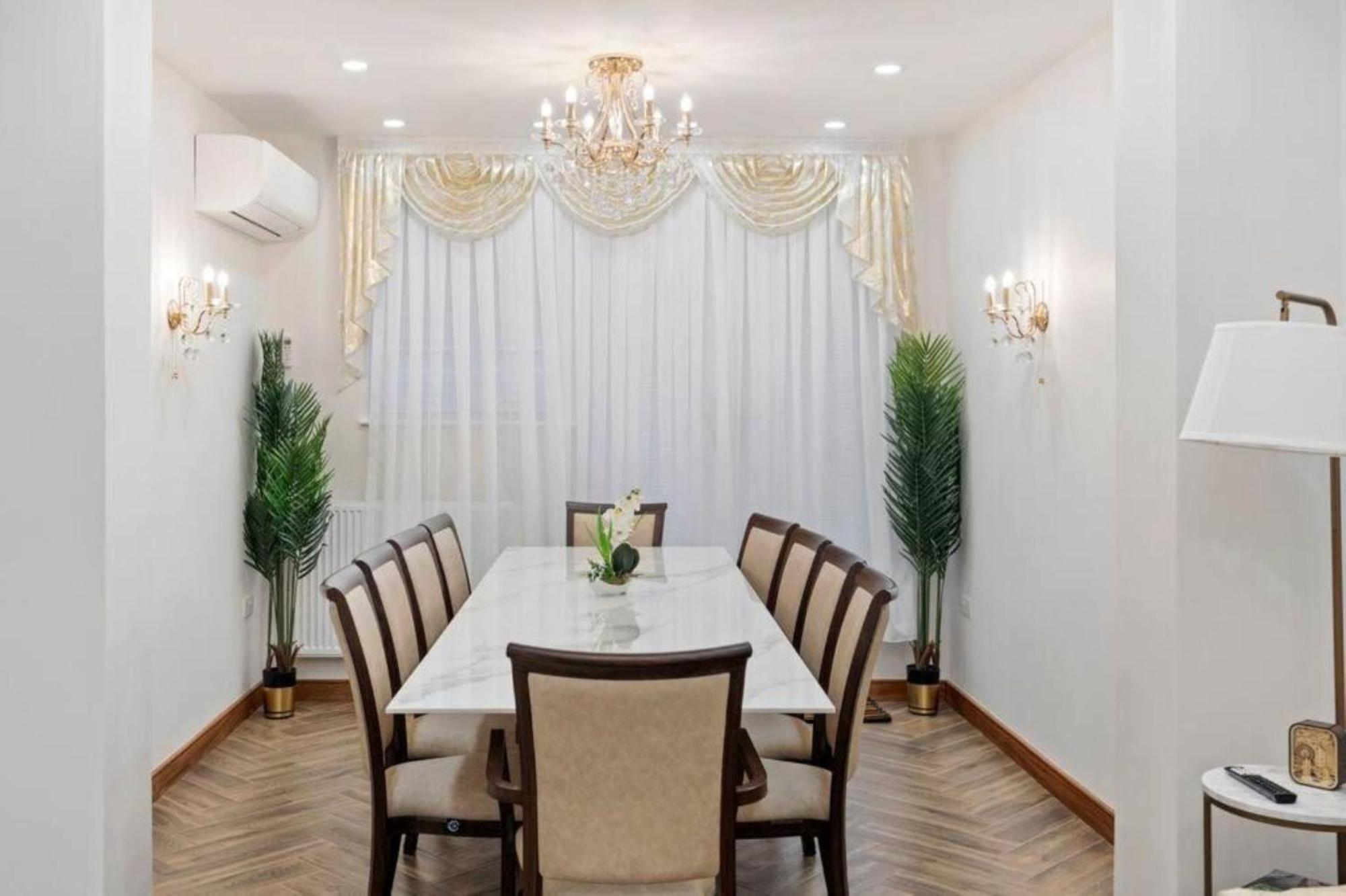 Metro Majesty 5-bedroom Gem In South Tottenham Apartamento *