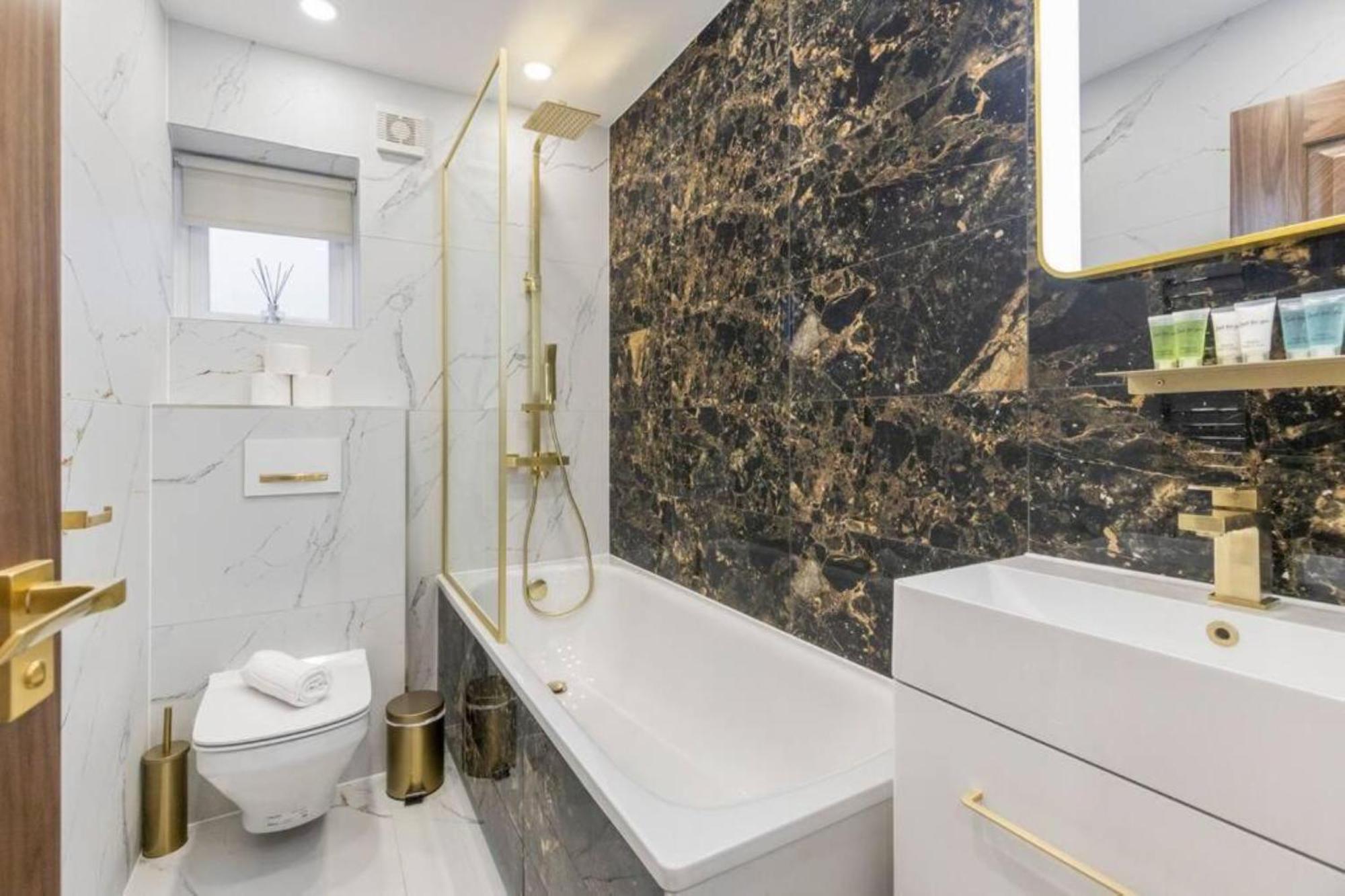 Apartamento Metro Majesty 5-bedroom Gem In South Tottenham Londres