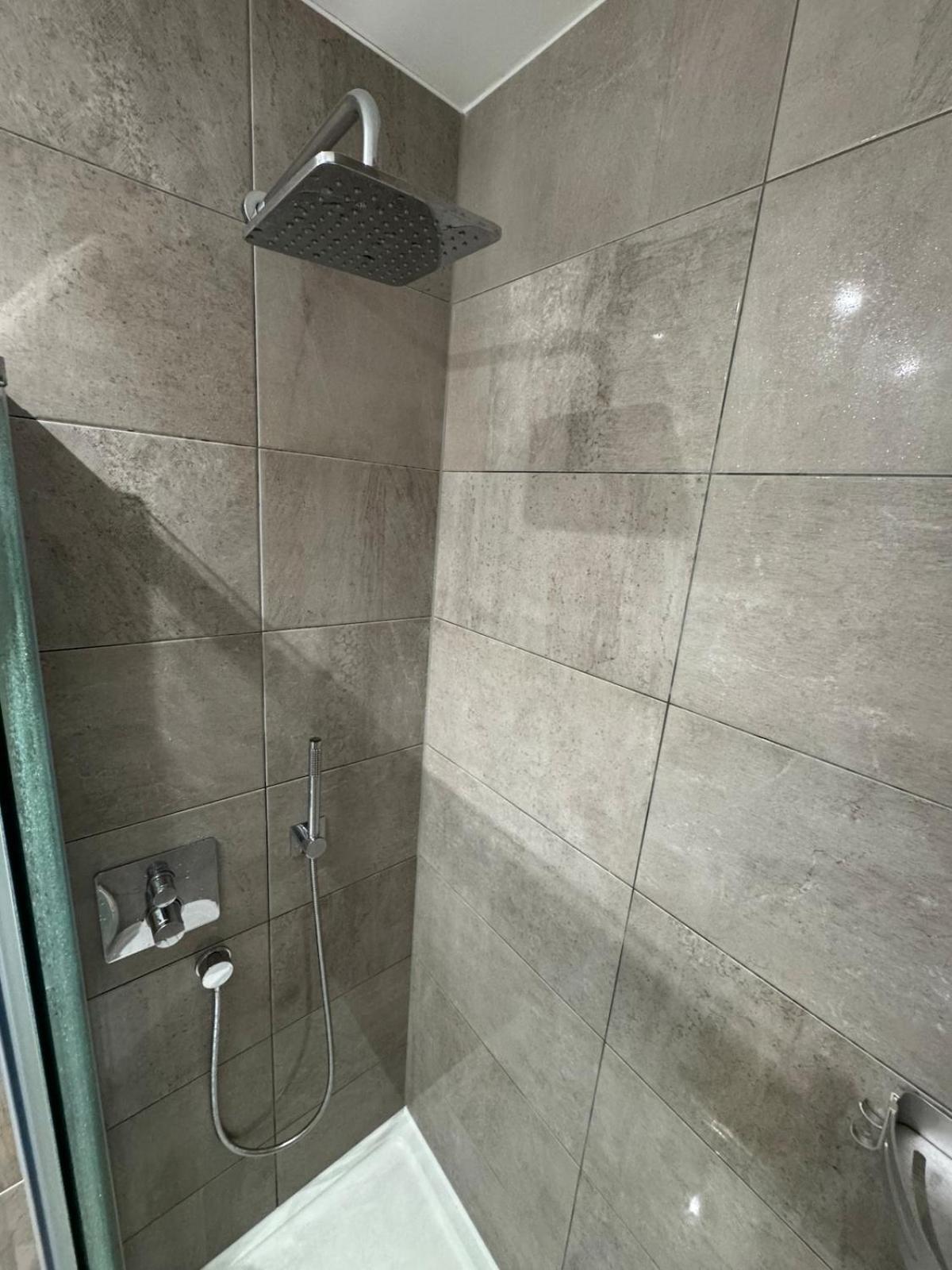 Luxury Effra Gardens, Canning Town 6 3bdr 2bth Appartement Londres