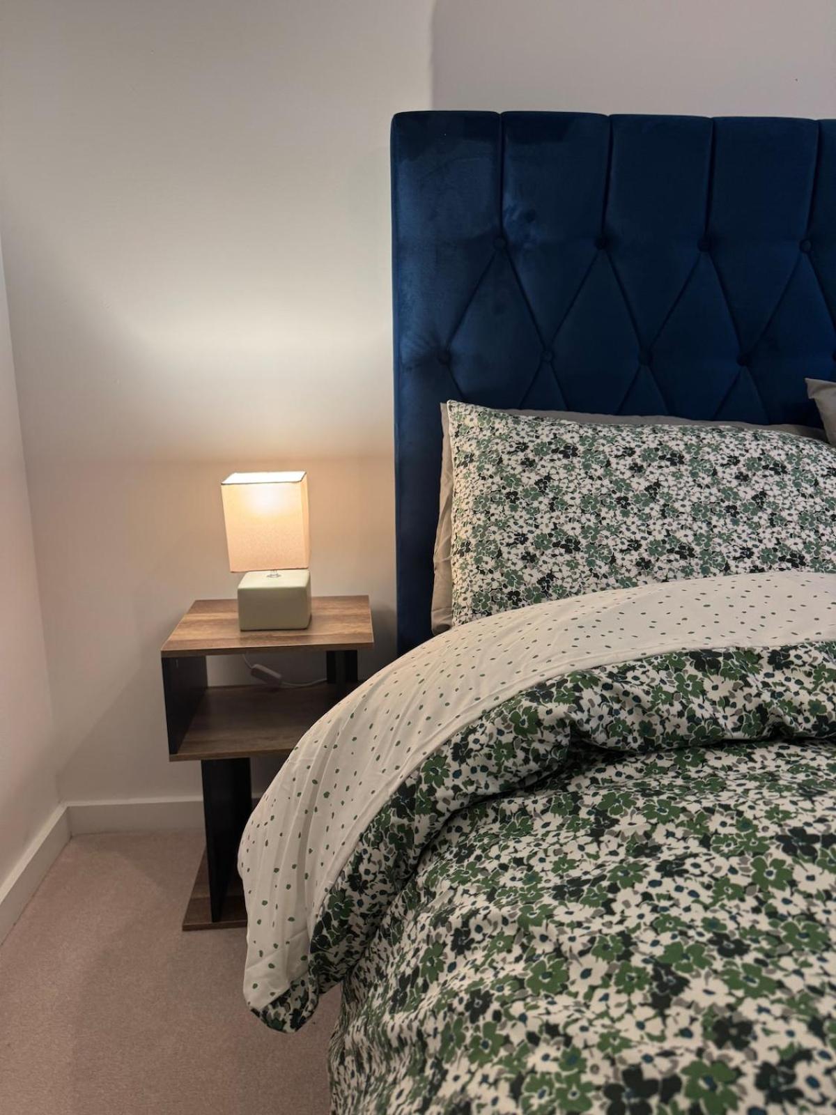 Luxury Effra Gardens, Canning Town 6 3bdr 2bth Appartement *