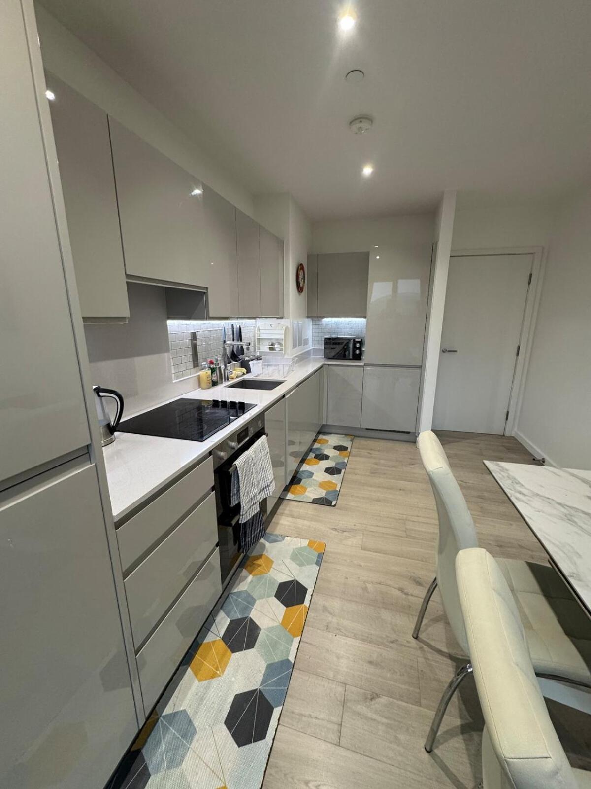 Luxury Effra Gardens, Canning Town 6 3bdr 2bth *
