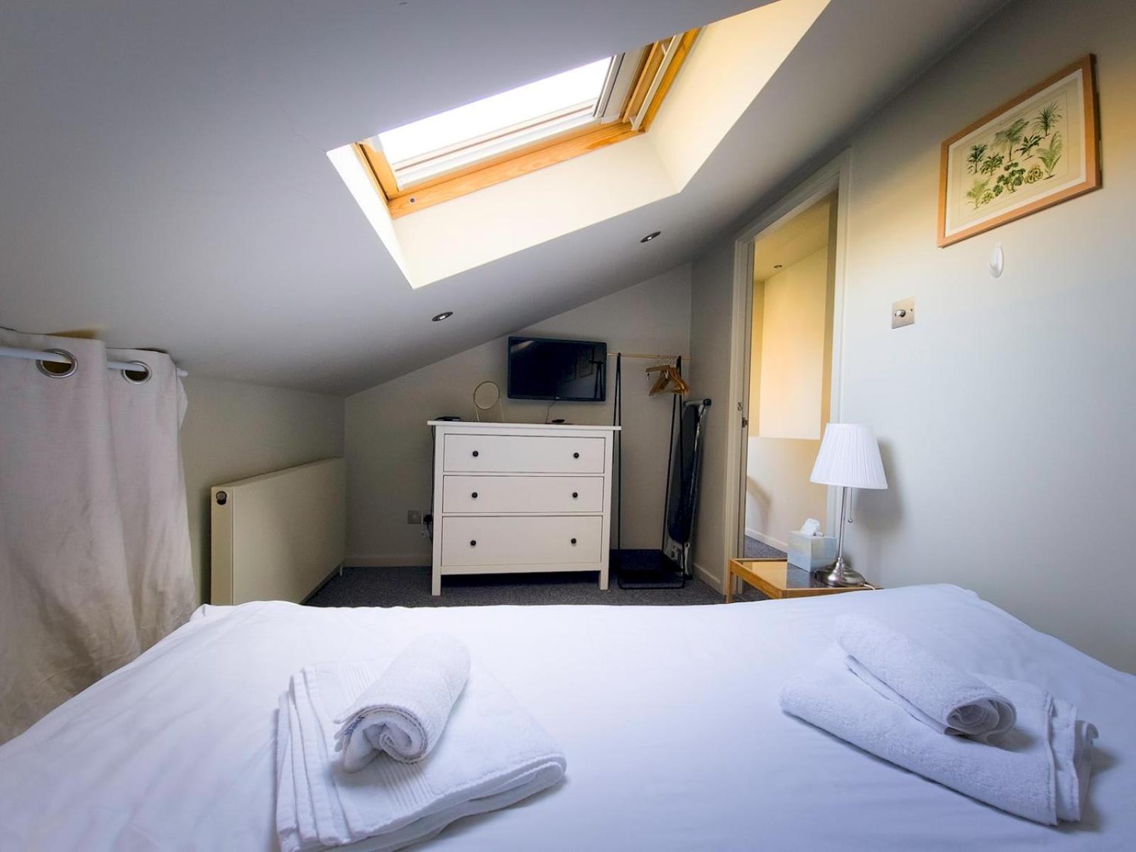Spacious With Conservatory Dining Ptk Londres