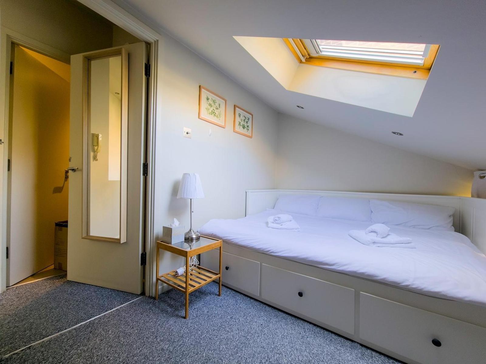 Spacious With Conservatory Dining Ptk * Londres