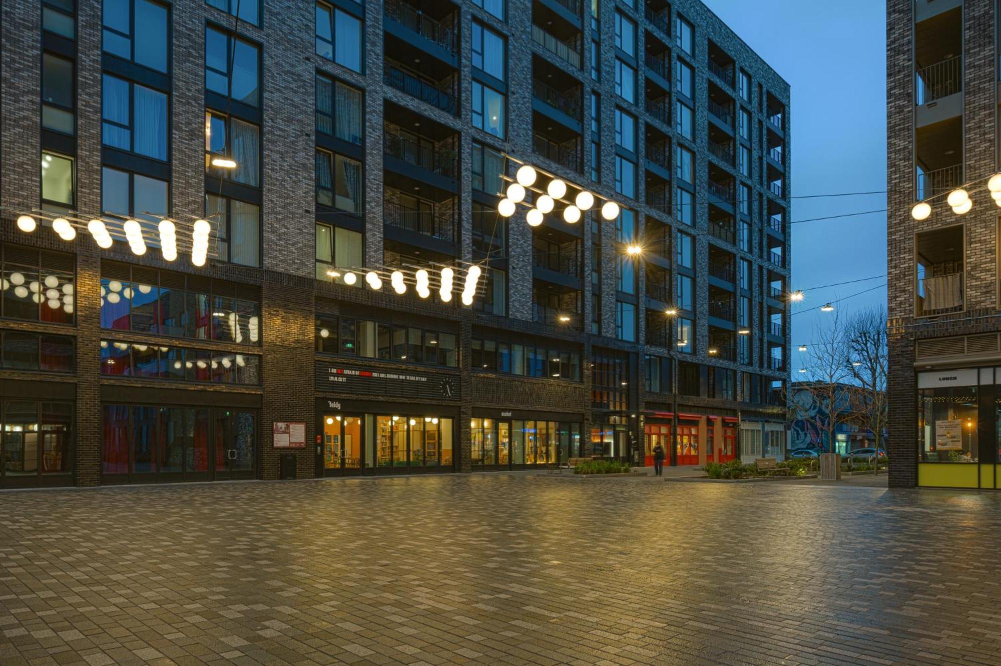 Canary Wharf E14 Modern 1 Bed High Spec