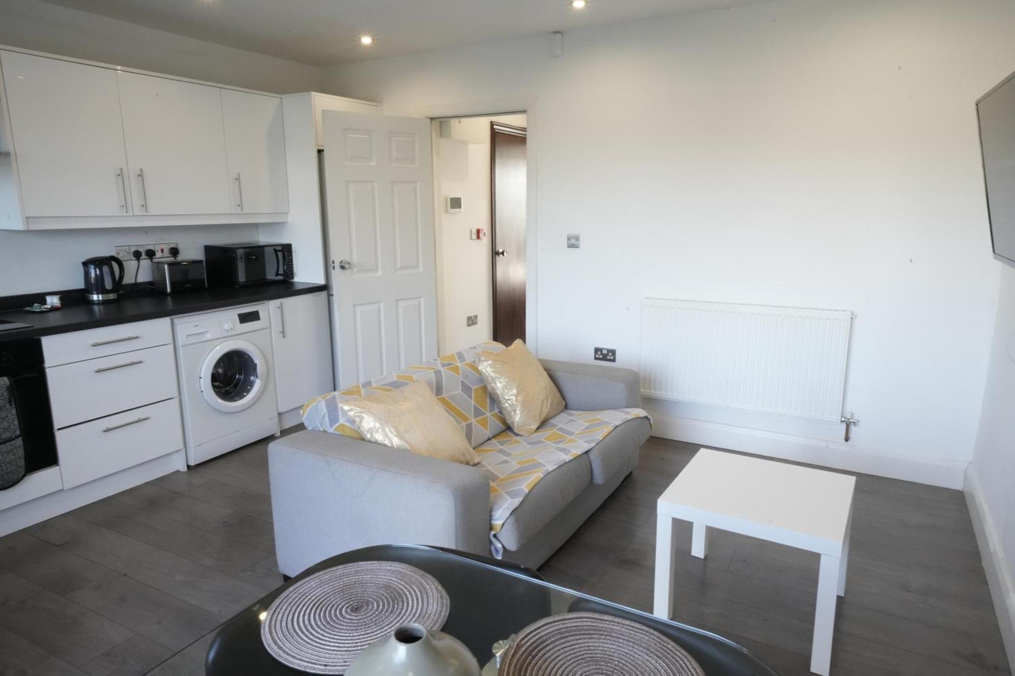 Apartamento Hatton Apartments: Airport-adjacent With Free Parking And Underground Access Londres