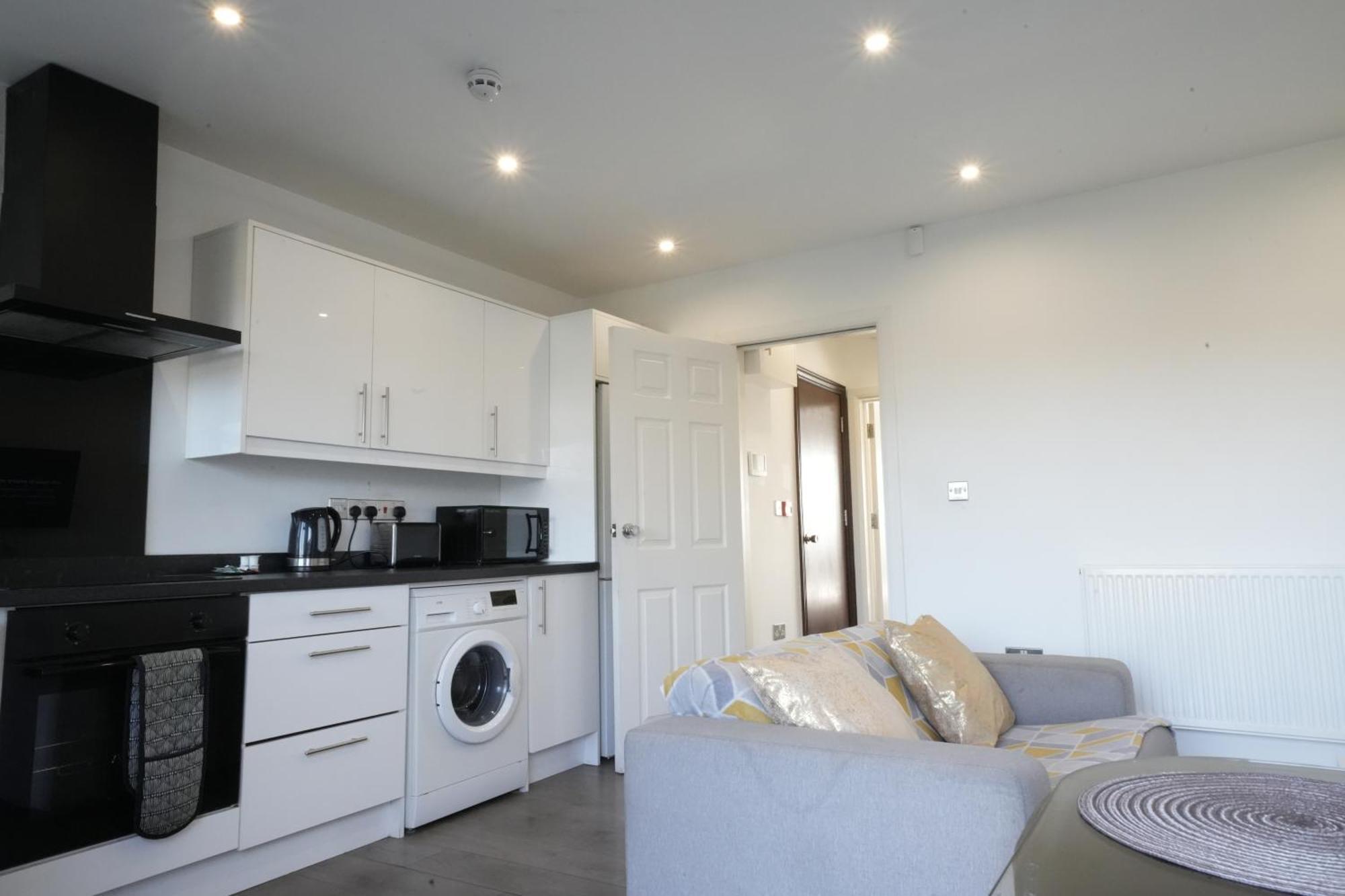 Hatton Apartments: Airport-adjacent With Free Parking And Underground Access * Londres