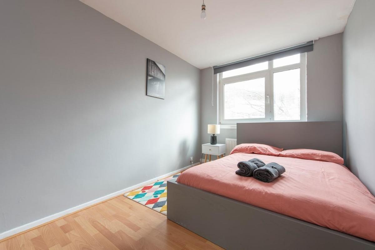 Lovely 2-bed 20 Mins To Appartement