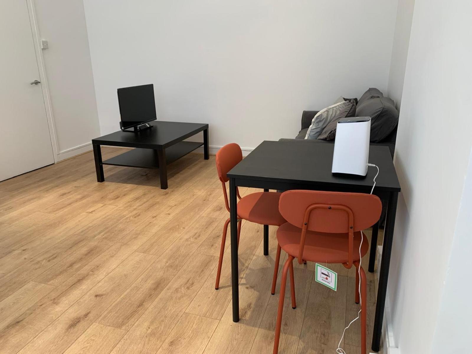 Appartement Mayfair Modern 2 Bed Londen