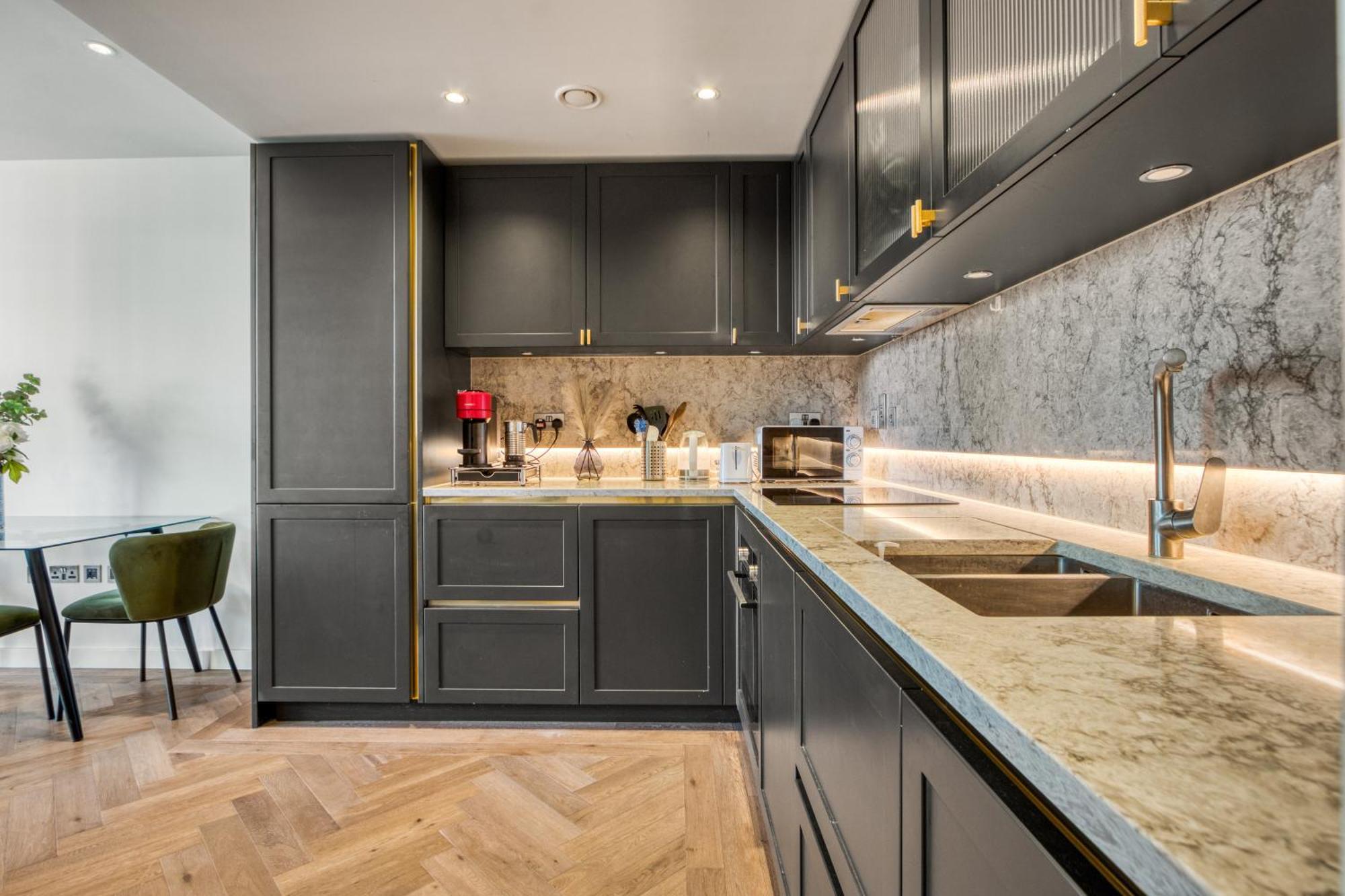 Hyde Park Luxury 2br 2ba Balcony Appartement Londres