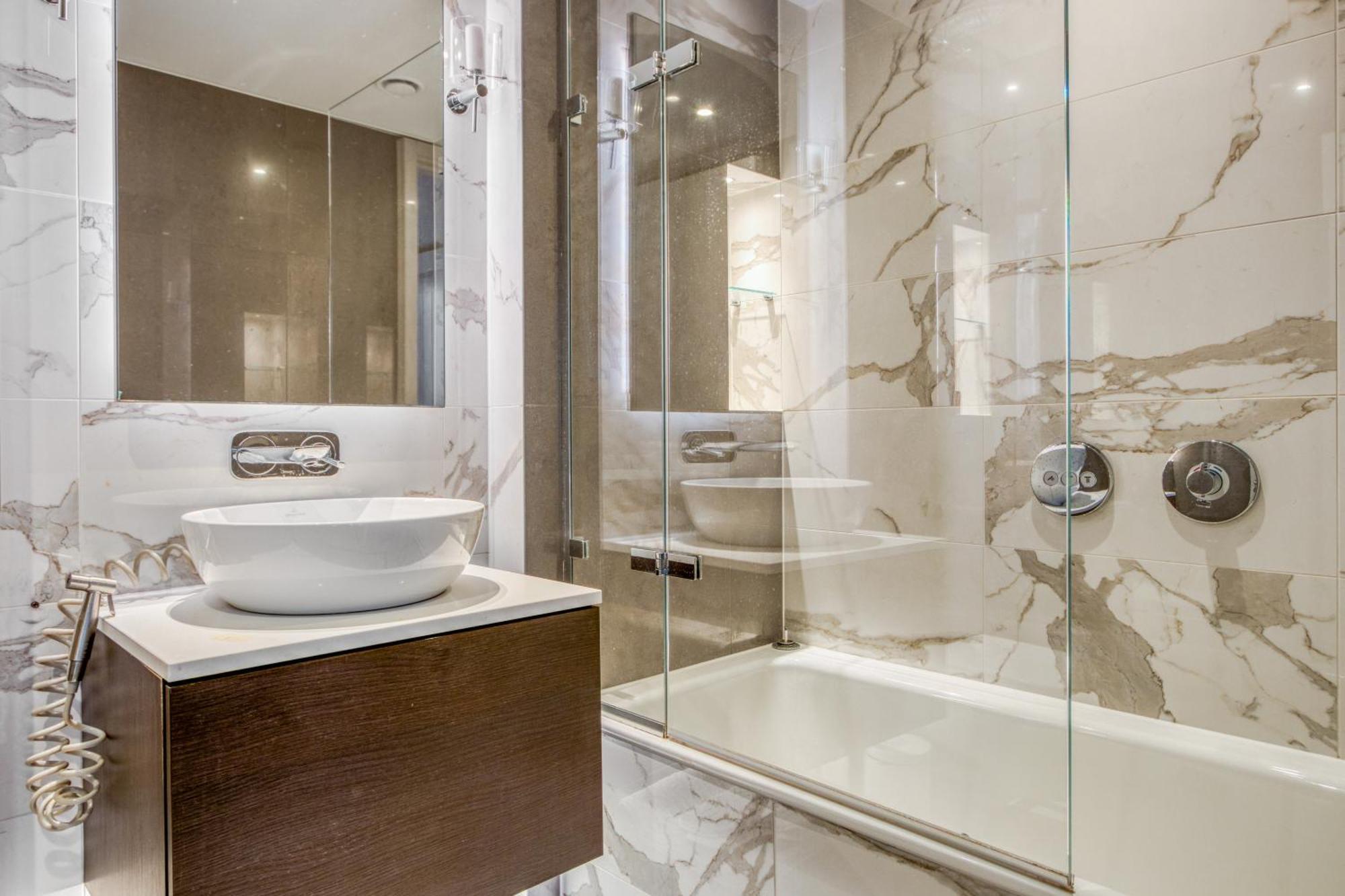 Hyde Park Luxury 2br 2ba Balcony * Londres