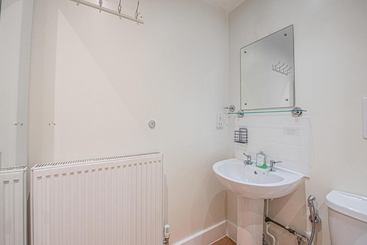 Stylish Spacious 3 Bed 5min Walk From Station Appartement Londres
