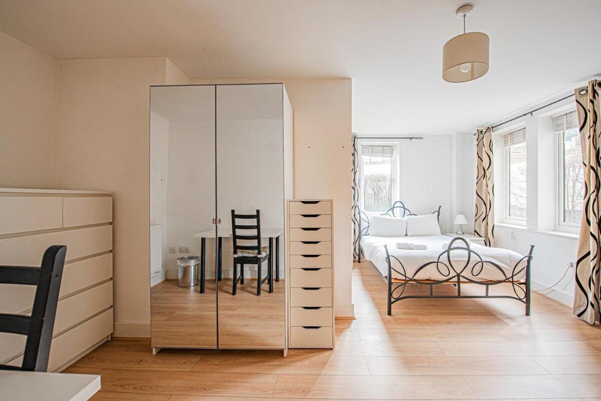 Appartement Stylish Spacious 3 Bed 5min Walk From Station Londres