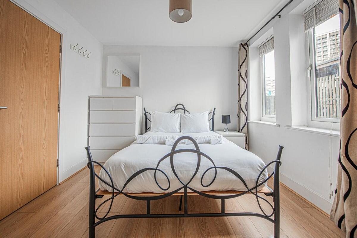 Stylish Spacious 3 Bed 5min Walk From Station Appartement Londres