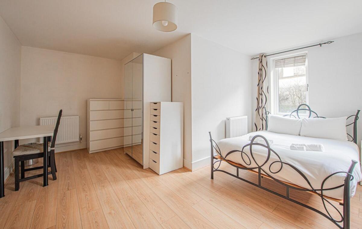 Stylish Spacious 3 Bed 5min Walk From Station Londres