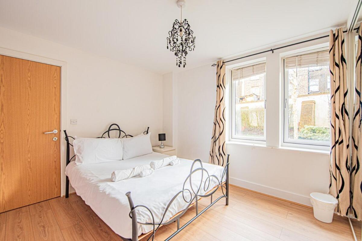 Stylish Spacious 3 Bed 5min Walk From Station Londres
