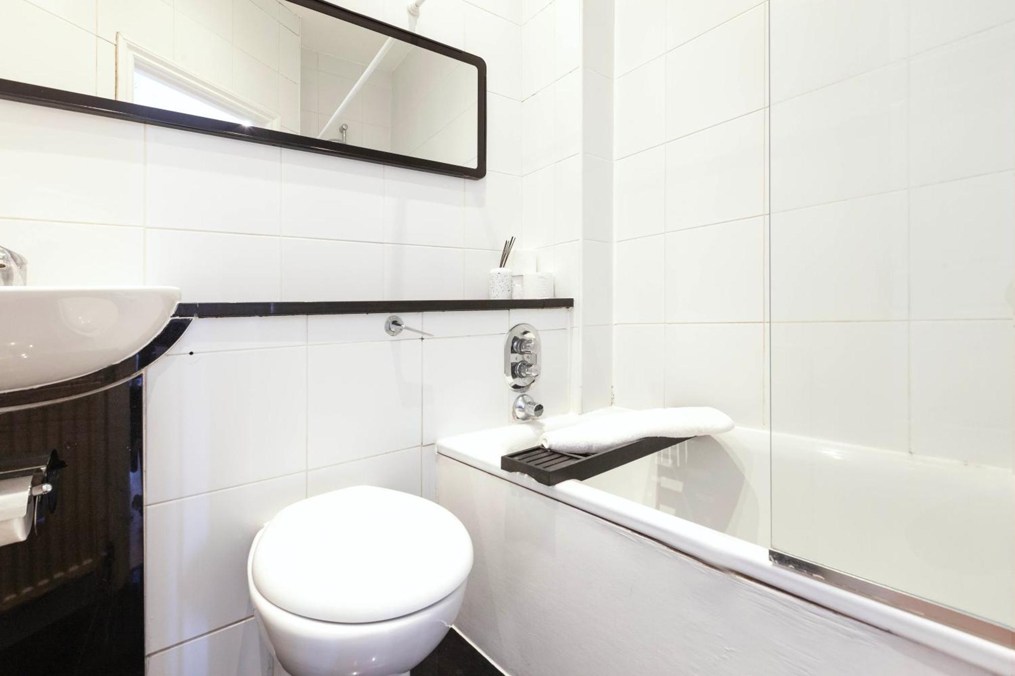 Luxury 2 Bedroom Flat In Royal Crescent Appartement