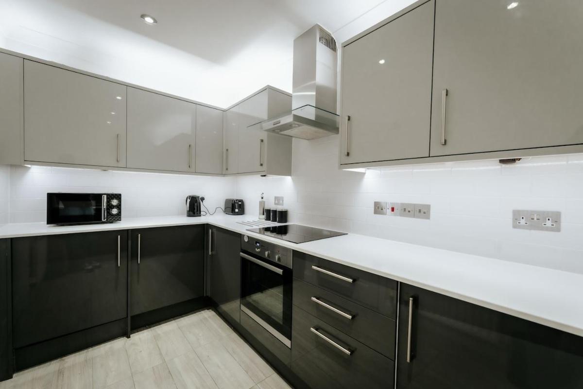 Modern 2-bedroom Next To Chelsea Stadium Apartamento Londres