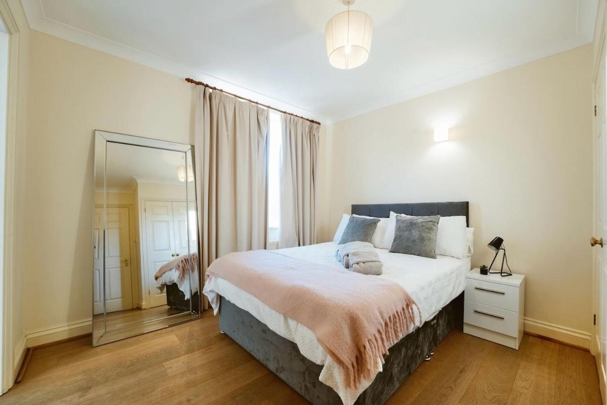 Modern 2-bedroom Next To Chelsea Stadium Apartamento Londres