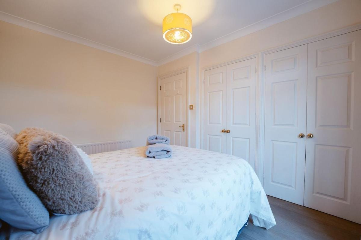 Modern 2-bedroom Next To Chelsea Stadium Apartamento *