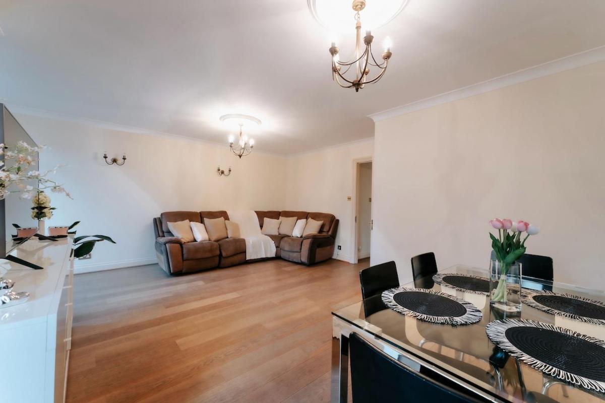 Apartamento Modern 2-bedroom Next To Chelsea Stadium Londres