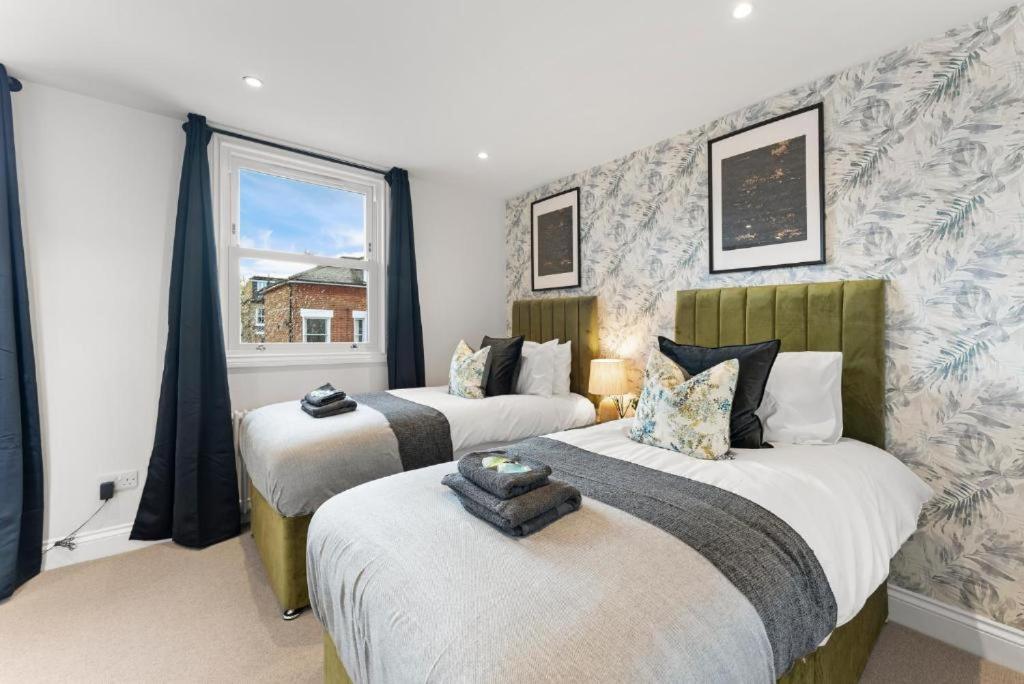 Appartement Peaceful Retreat With Balcony - Sleeps 9 Londres