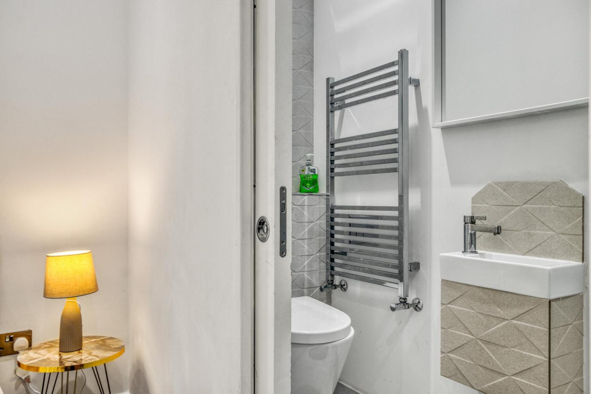 Unique Stylish Duplex 2br 2ba Balcony Appartement Londres