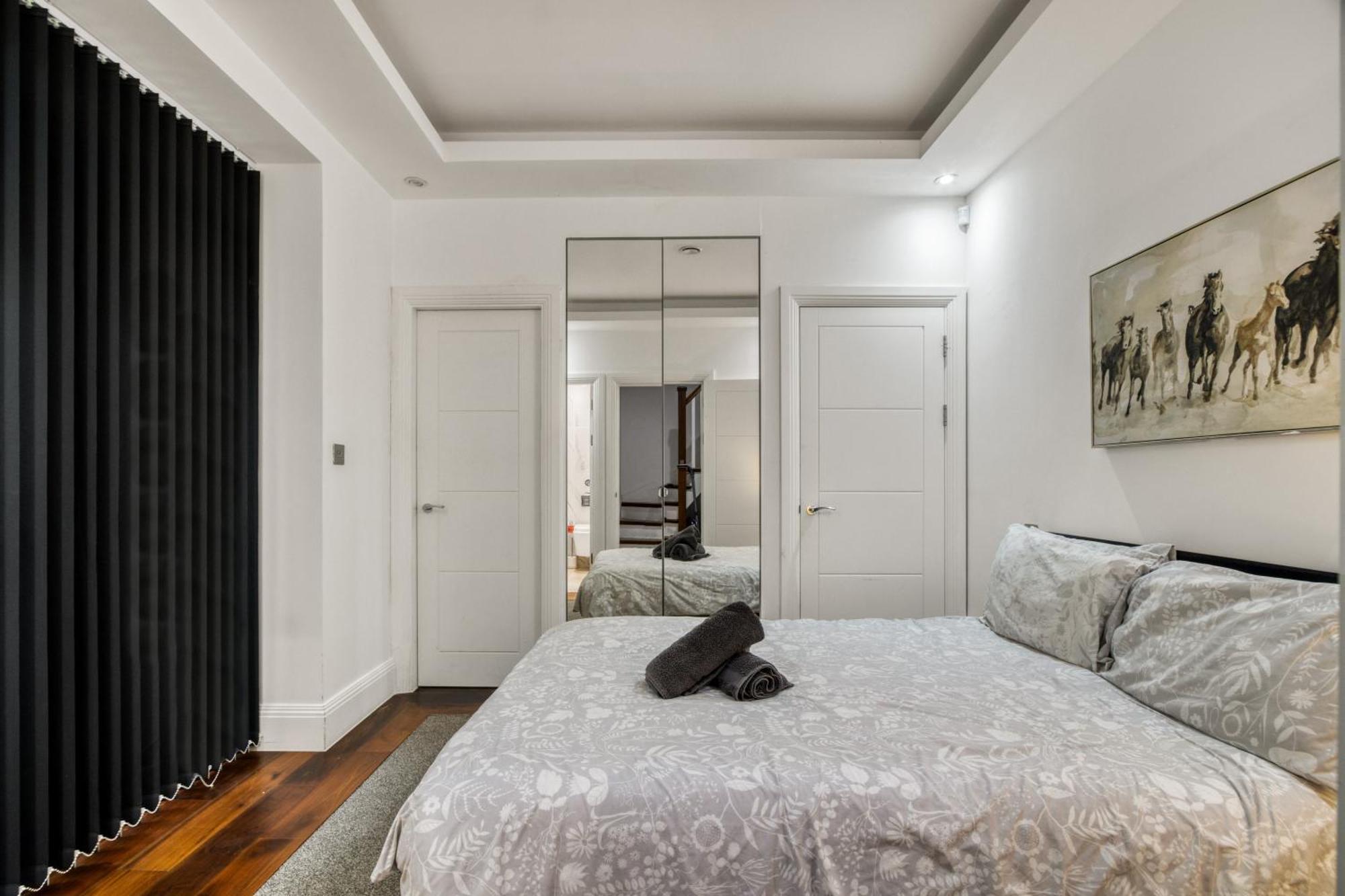 Unique Stylish Duplex 2br 2ba Balcony * Londres