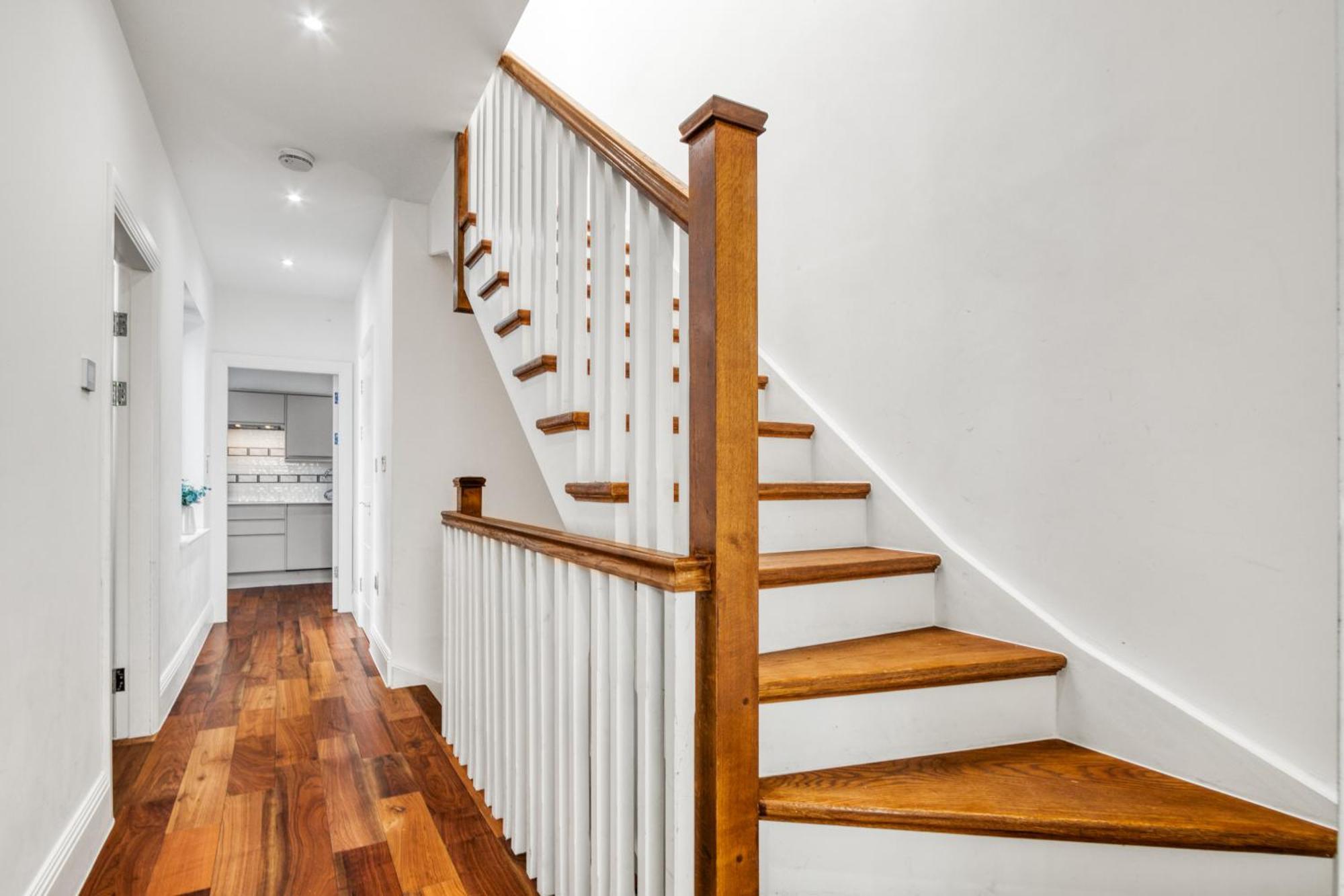 Elegant & Spacious House 3br 3ba Balcony Patio Appartement