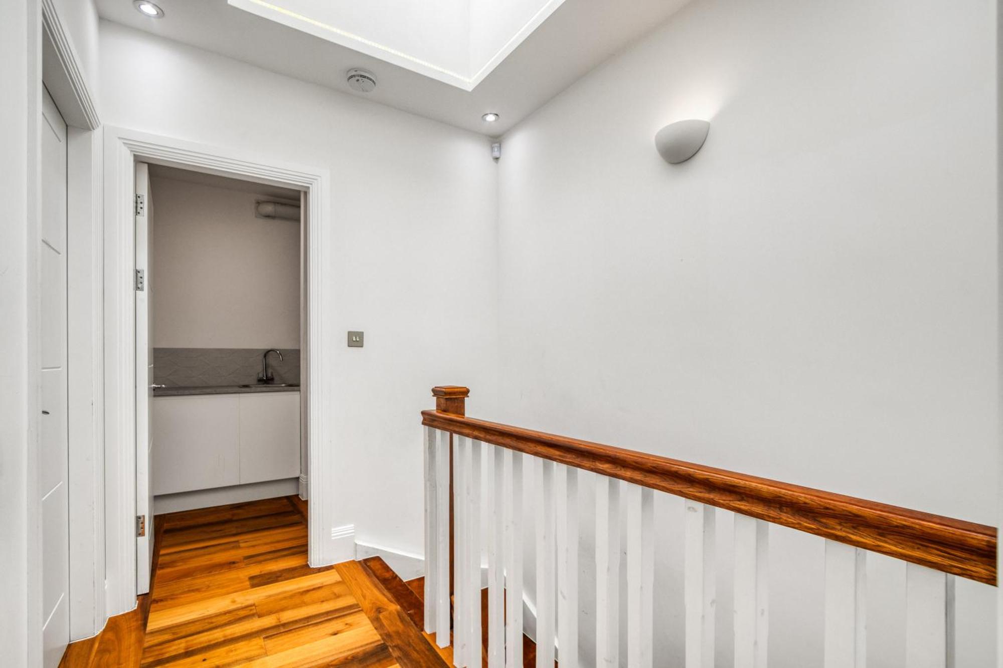 Appartement Elegant & Spacious House 3br 3ba Balcony Patio Londres
