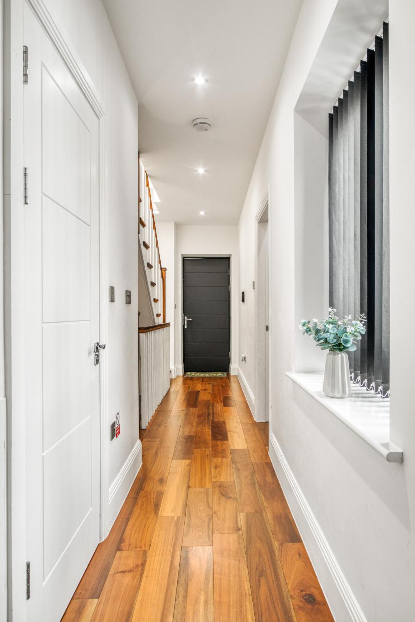 Appartement Elegant & Spacious House 3br 3ba Balcony Patio Londres