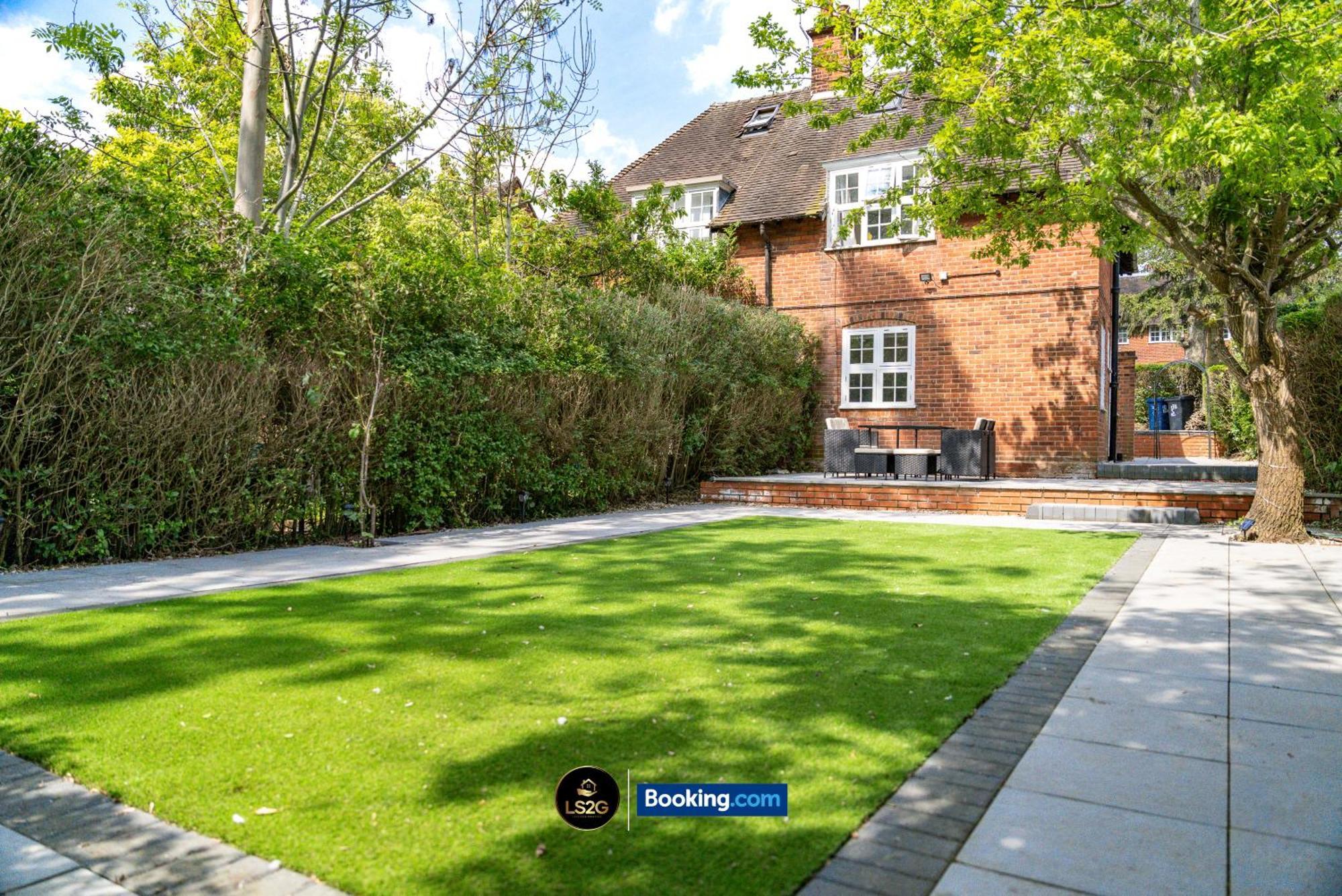 Hébergement de vacances Amazing 3 Bedroom House By Ls2g Short Lets & Serviced Greater With Free Parking Londres