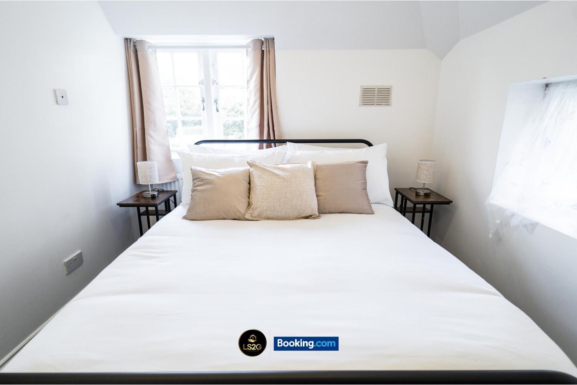 Hébergement de vacances Amazing 3 Bedroom House By Ls2g Short Lets & Serviced Greater With Free Parking *