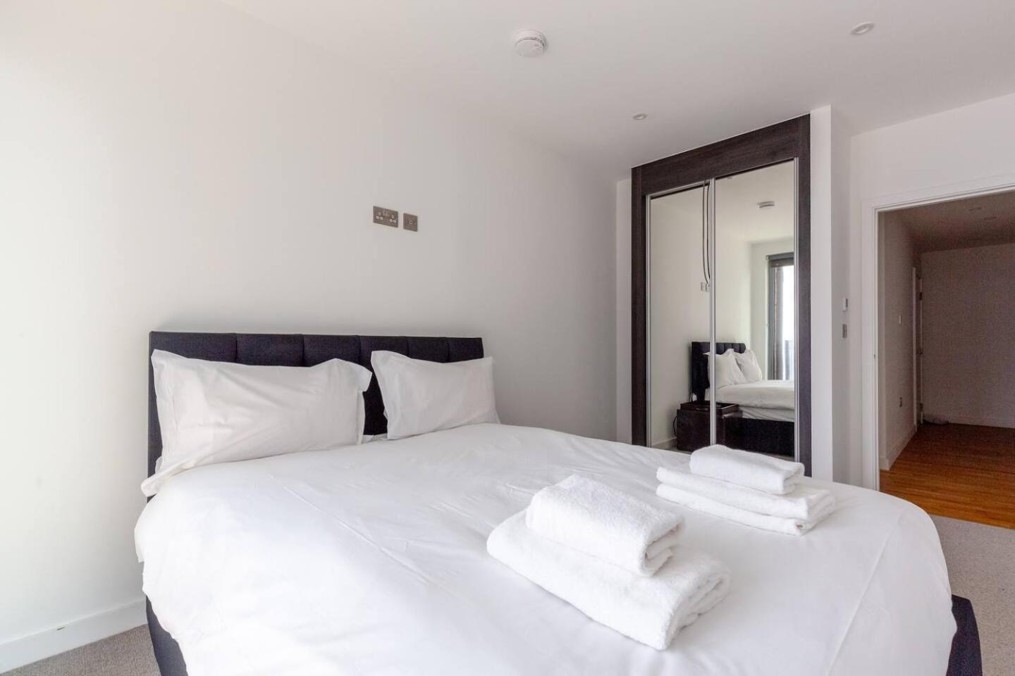 Stylish 2 Bed Flat In Battersea With Private Balcony Appartement Londres