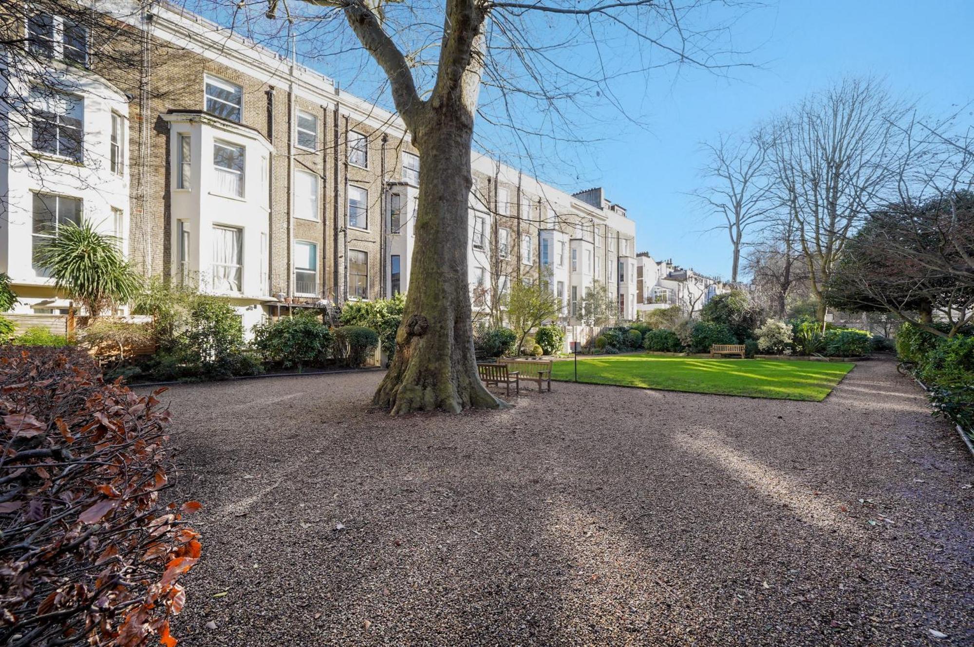 Hr2 - Charming 1-bed Near Holland Park * Londen