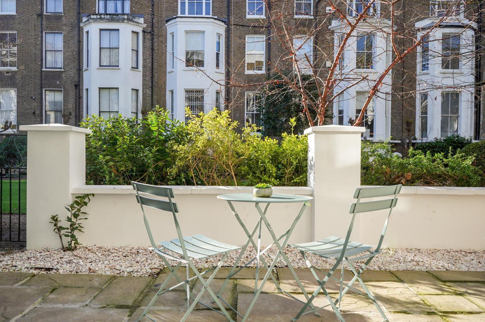 Hr2 - Charming 1-bed Near Holland Park * Londen