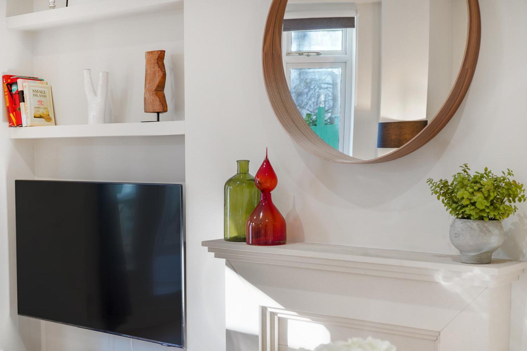 Hr2 - Charming 1-bed Near Holland Park Londen