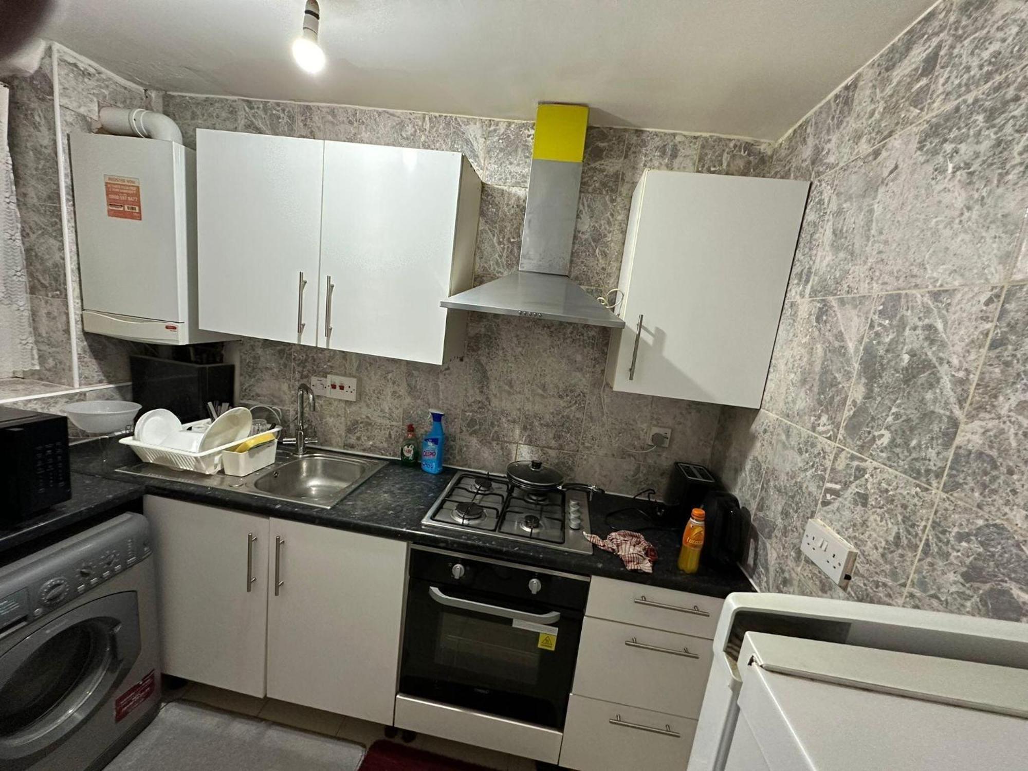 Spacious Flat - Sleeps 6 - Heart Of Appartement
