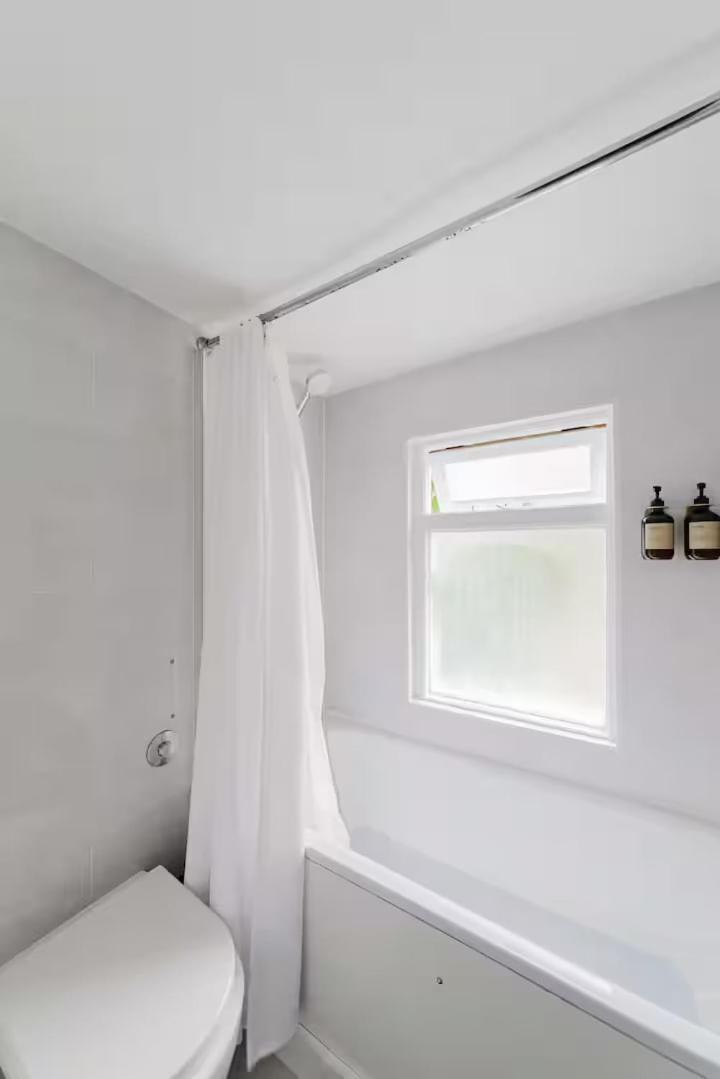 Villa Light And Spacious Garden Flat