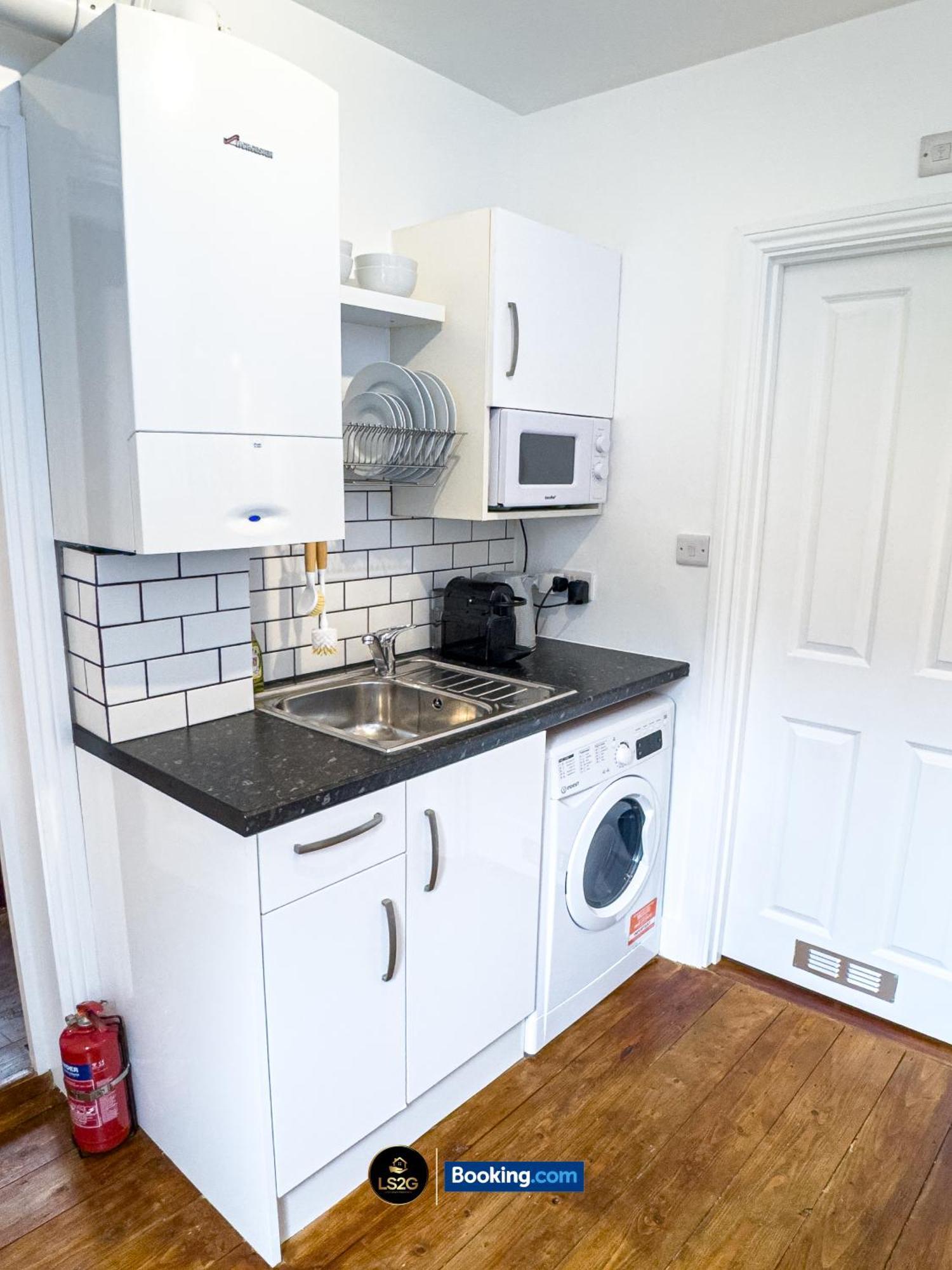 Private With Air Con By Ls2g Short Lets & Serviced Greater Appartement *