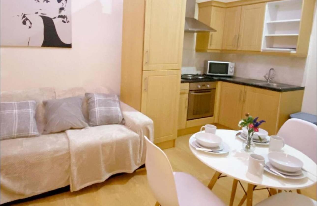 Stylish 1-bed Flat In Chelsea Near Sloane Square Londres