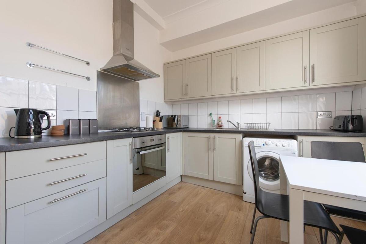 Split-level Spacious Family * Londres