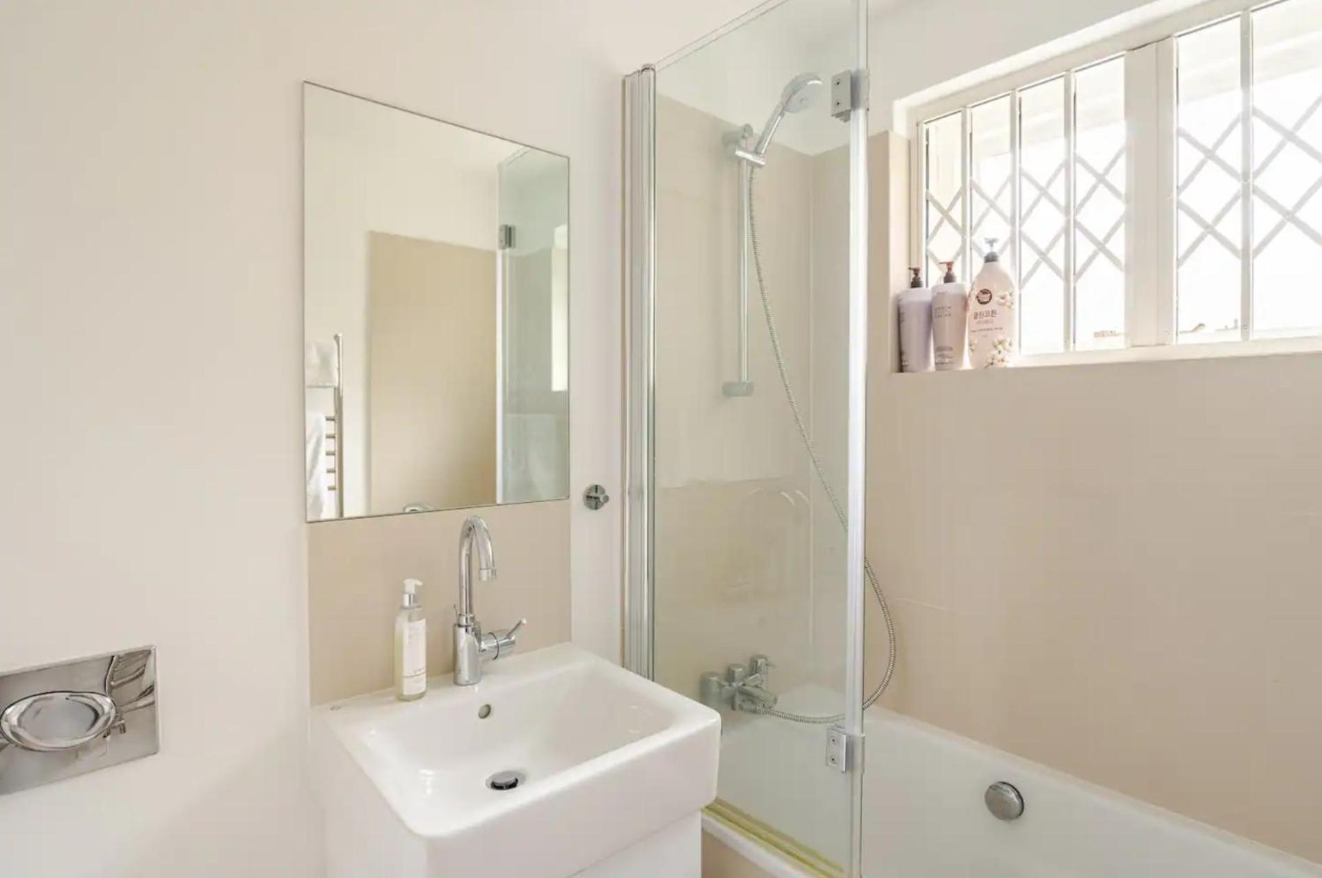 Extra Large Luxury Hyde Park By Mayfair *