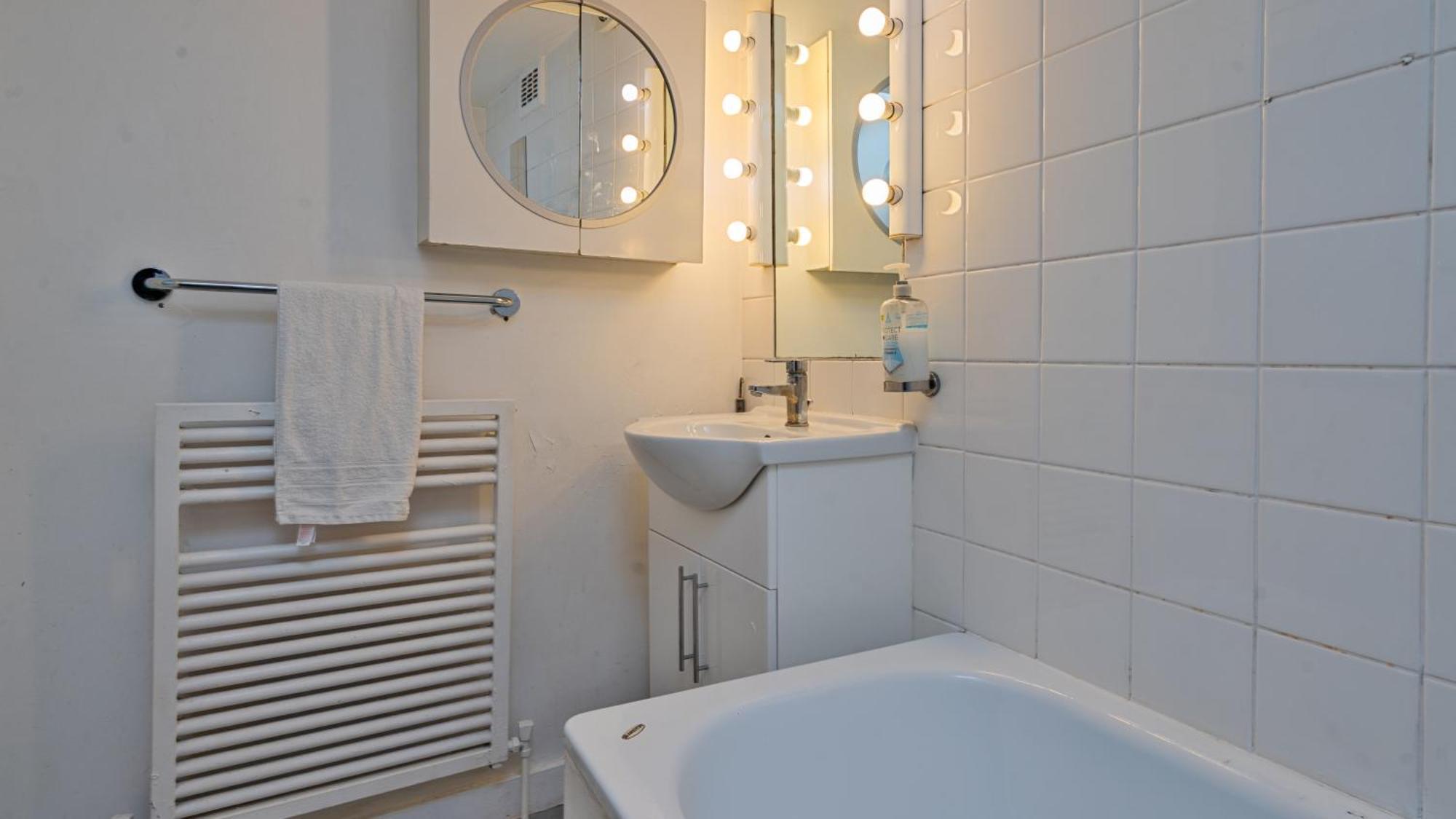 Hébergement de vacances Pool Table Stylish 3 Bedroom House Long Term